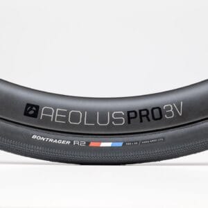 Bontrager R2 Hard-Case Lite Road Tyre - Image 3